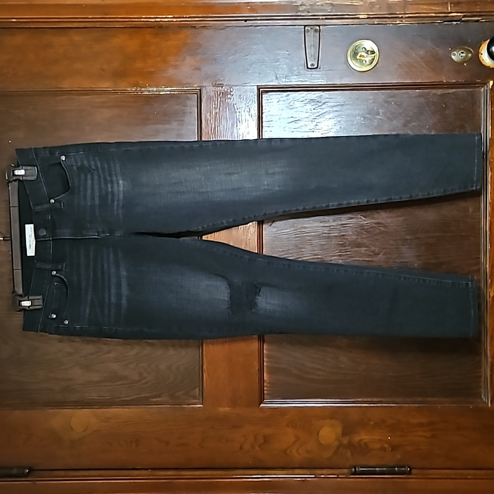 EUC GAP Black True Skinny Jeans - Size 29